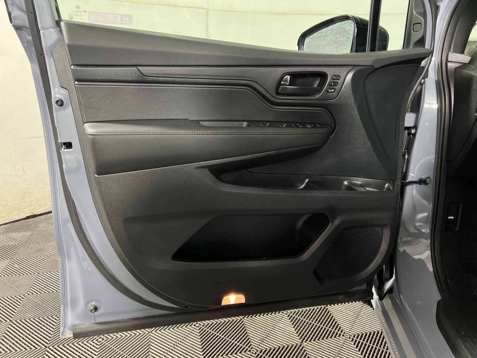 Used 2024 Honda Odyssey Sport image 14