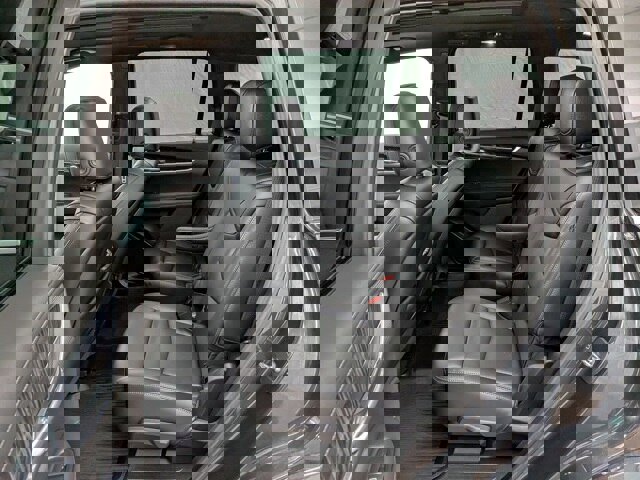 Used 2022 Cadillac XT6 Premium Luxury w/ Technology Package image 16