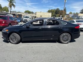 Certified 2018 Ford Fusion SE w/ Fusion SE Technology Package FWD image 7
