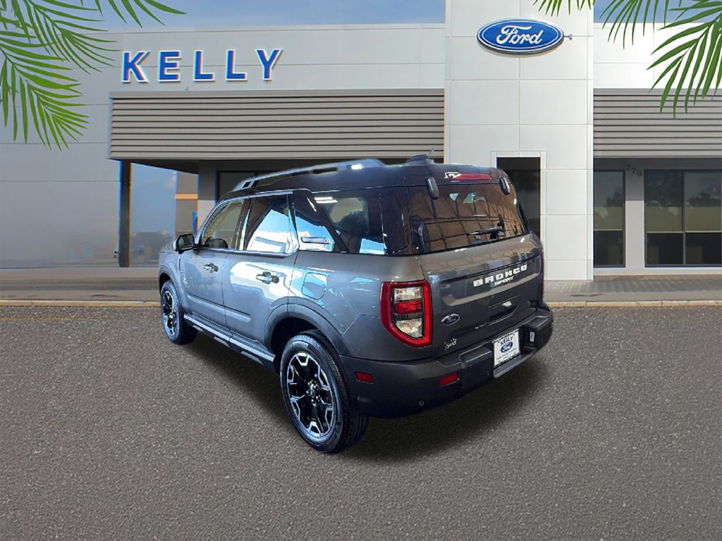Certified 2025 Ford Bronco Sport Outer Banks w/ Outer Banks Tech Package+ AWD/4WD image 3
