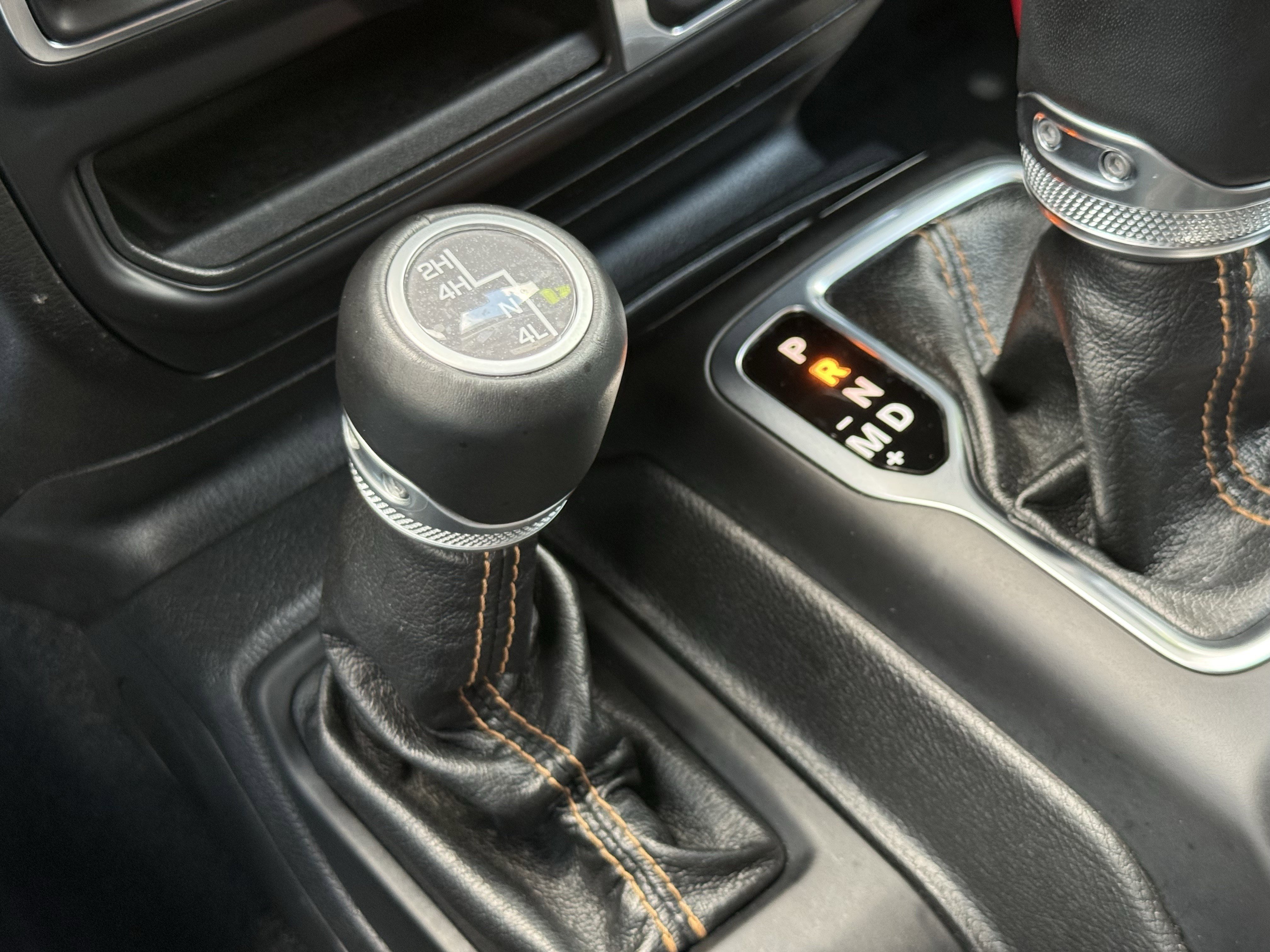 Used 2021 Jeep Wrangler Unlimited Sahara AWD/4WD image 32