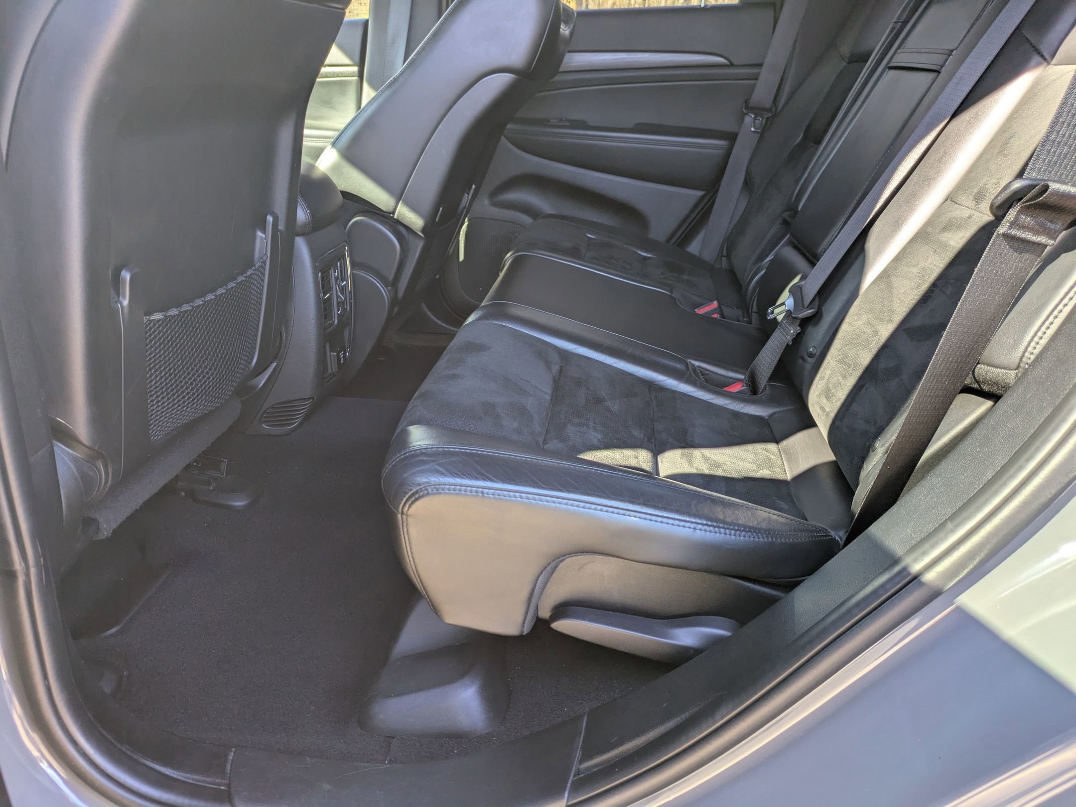 Used 2021 Jeep Grand Cherokee Laredo X image 26