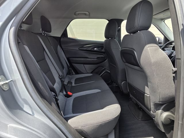 Used 2023 Chevrolet TrailBlazer LT w/ Confidence II Package FWD image 25