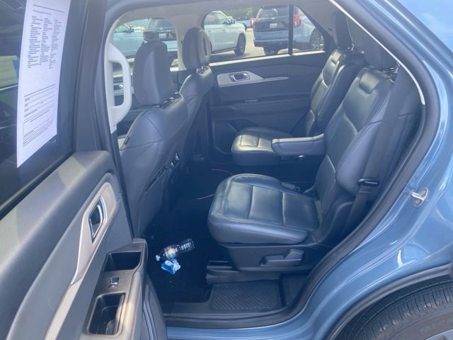 Certified 2025 Ford Explorer Active w/ Active Comfort Package AWD/4WD image 13