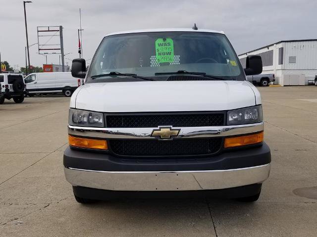 Used 2024 Chevrolet Express 2500 w/ Driver Convenience Package RWD image 10