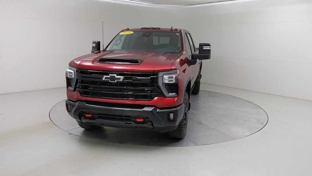 Used 2025 Chevrolet Silverado 2500 LTZ w/ Trail Boss Package AWD/4WD image 9