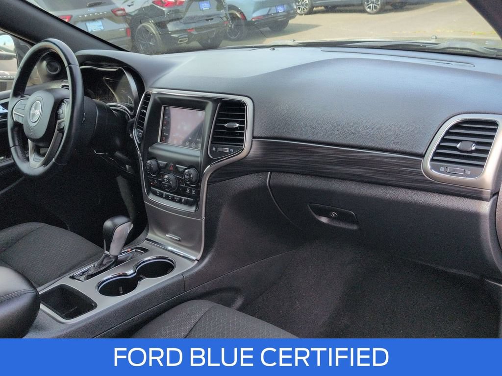 Used 2021 Jeep Grand Cherokee Laredo AWD/4WD image 30