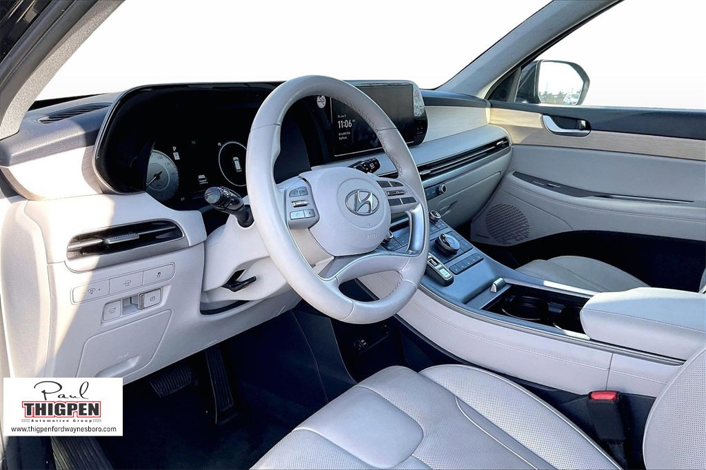 Used 2024 Hyundai Palisade Limited image 13