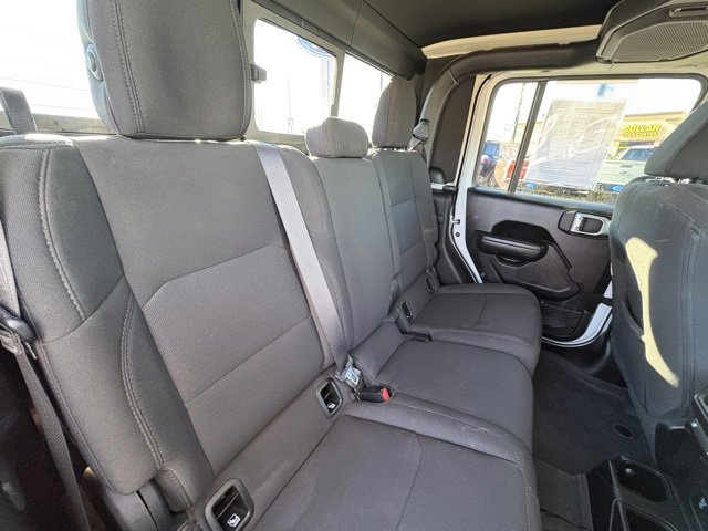 Used 2023 Jeep Gladiator Willys image 23