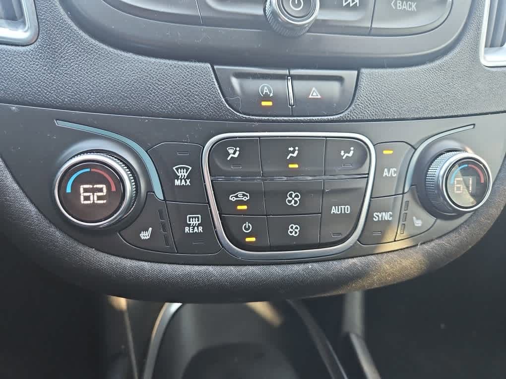 Used 2020 Chevrolet Malibu LT image 17