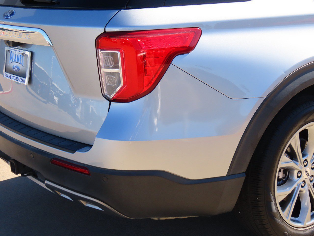 Certified 2022 Ford Explorer XLT w/ Equipment Group 202A image 14