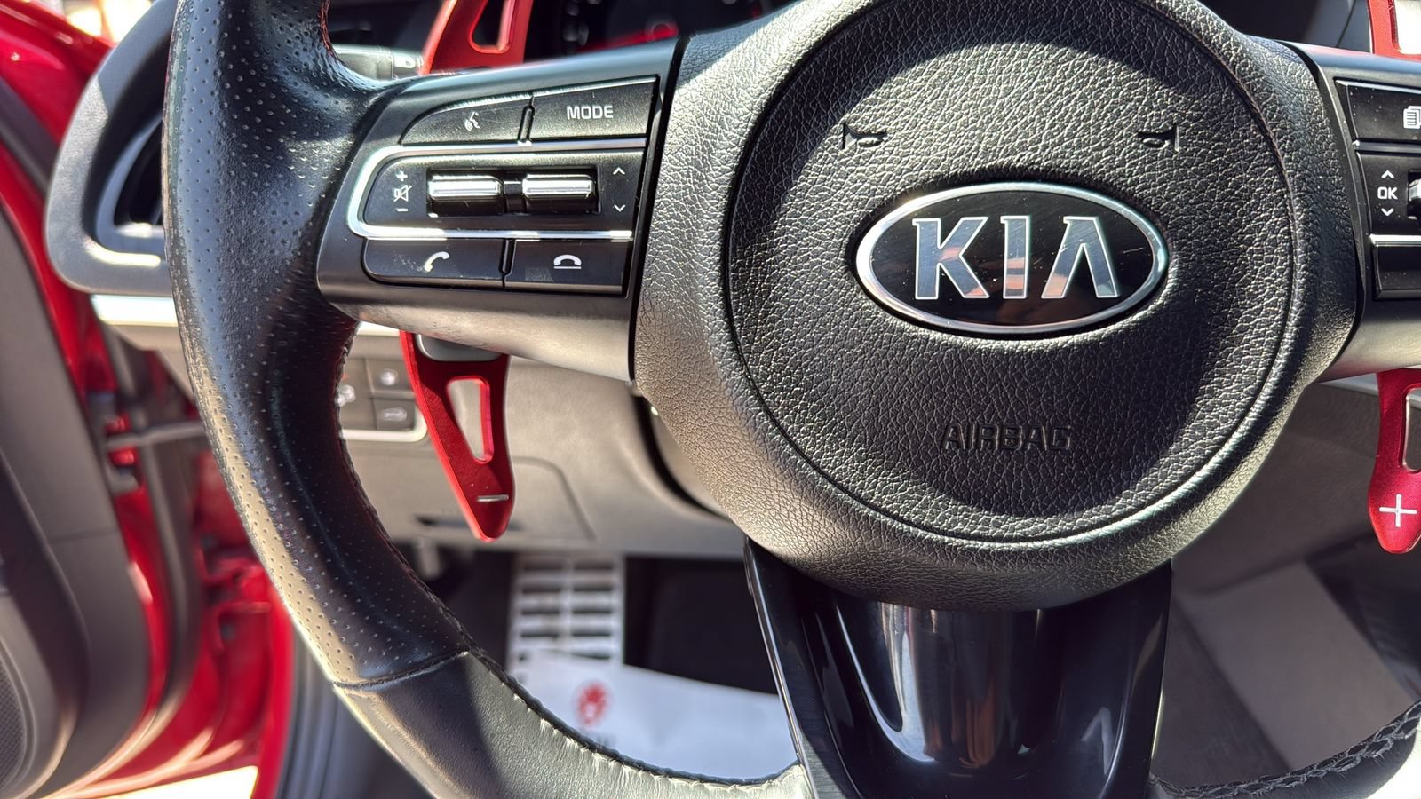 Used 2018 Kia Stinger GT2 AWD/4WD image 16