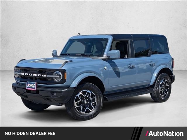 Certified 2025 Ford Bronco Outer Banks AWD/4WD image 1