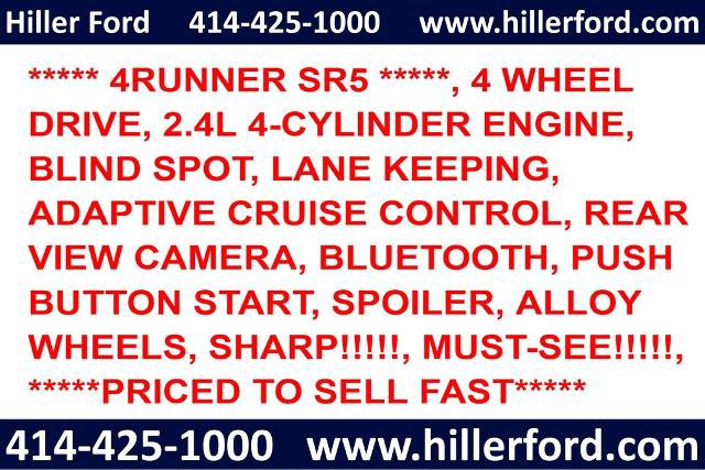 Used 2025 Toyota 4Runner SR5 AWD/4WD image 2