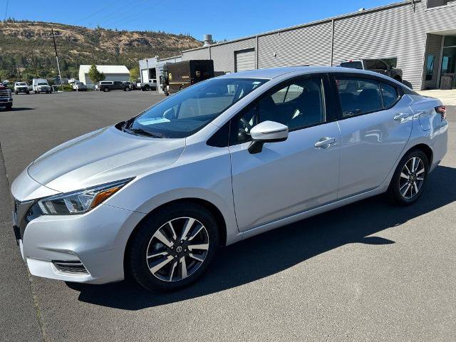 Used 2021 Nissan Versa SV FWD image 13