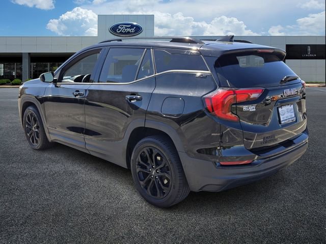 Used 2020 GMC Terrain SLE w/ Elevation Edition image 3
