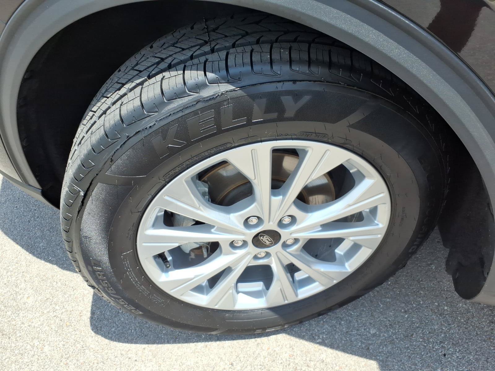 Certified 2023 Ford Escape Active w/ Cold Weather Package FWD image 9
