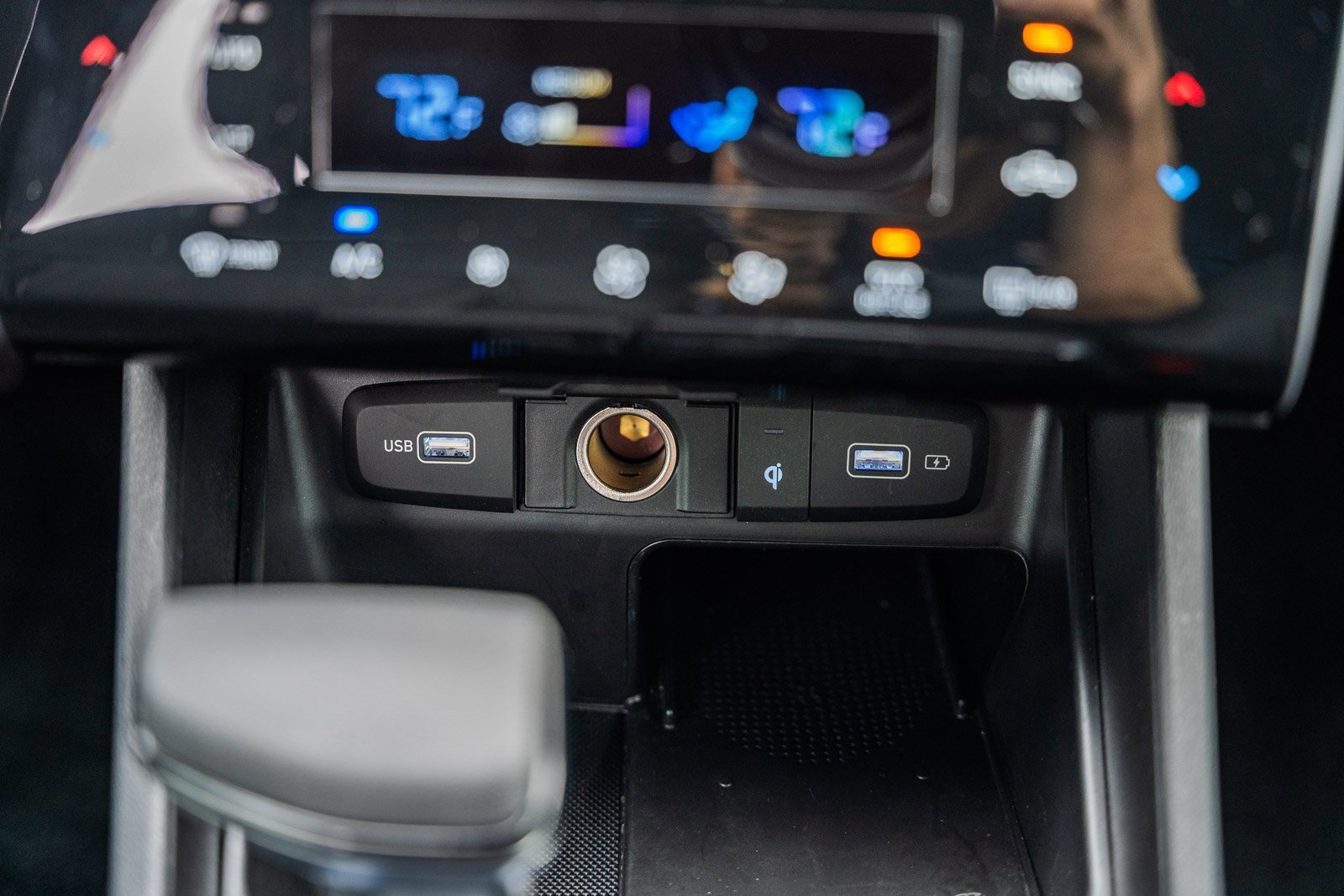 Used 2024 Hyundai Santa Cruz Night image 32