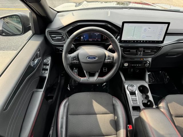 Certified 2024 Ford Escape ST-Line w/ Tech Pack #1 AWD/4WD image 10