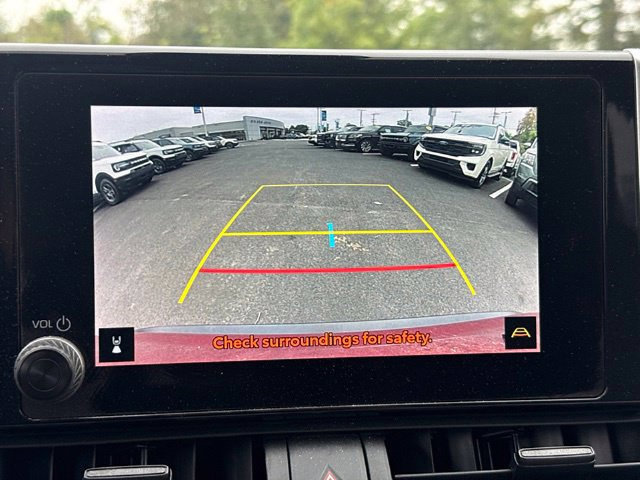 Used 2025 Toyota RAV4 XLE AWD/4WD image 10