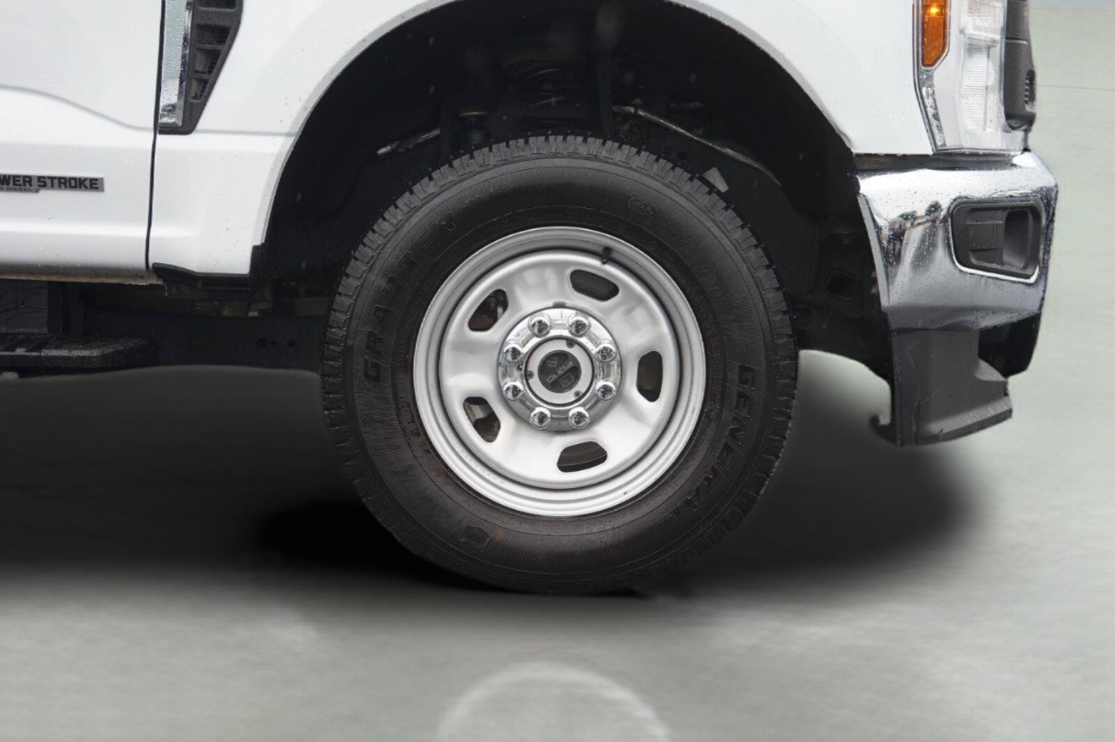 Certified 2024 Ford F350 XL w/ XL Chrome Package AWD/4WD image 4