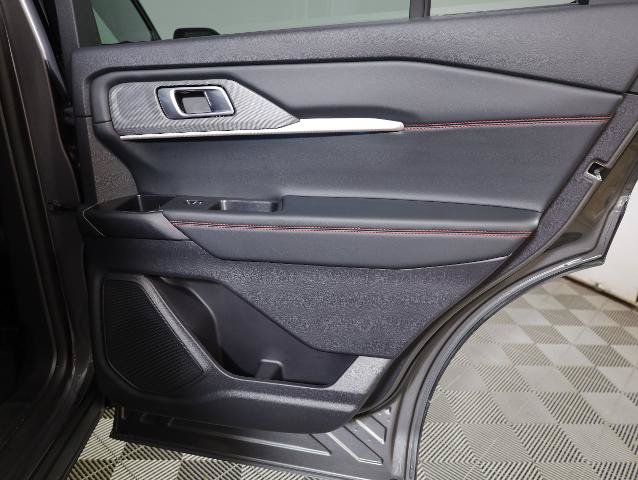 Certified 2025 Ford Explorer ST-Line w/ Premium Package AWD/4WD image 36