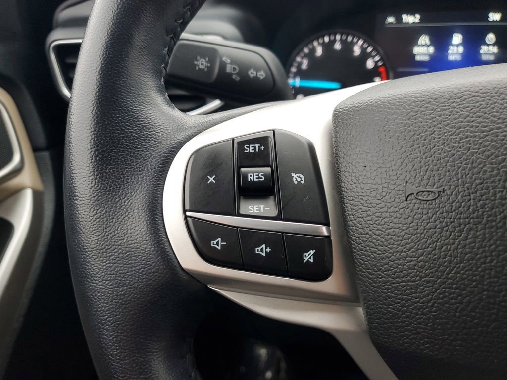 Certified 2023 Ford Explorer XLT w/ Equipment Group 202A image 13