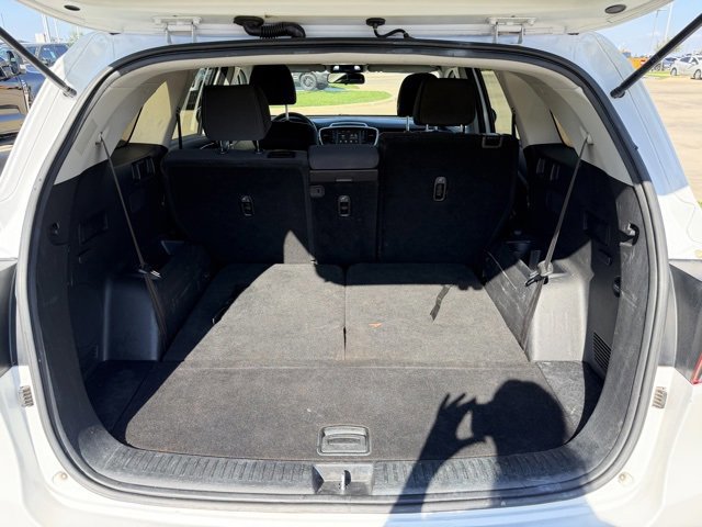 Used 2019 Kia Sorento LX image 7