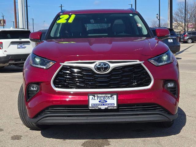 Used 2021 Toyota Highlander XLE image 8
