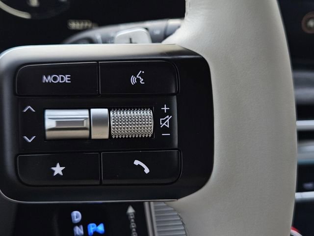 Used 2024 Hyundai Santa Fe Limited image 22