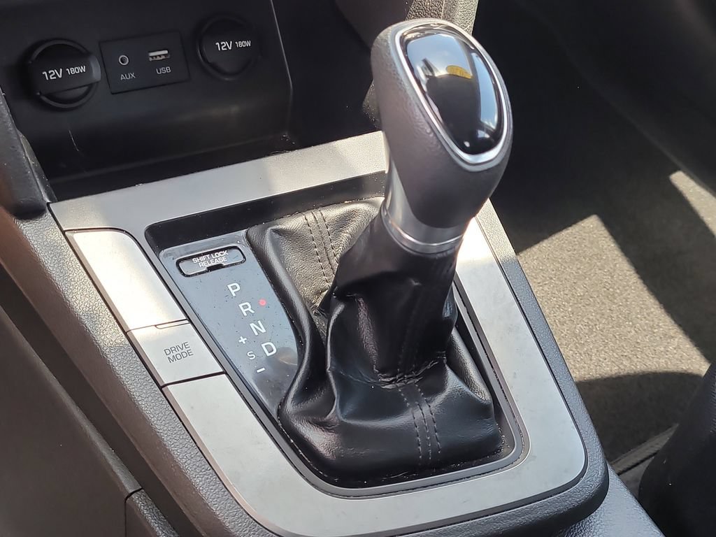 Used 2020 Hyundai Elantra SE w/ Cargo Package (C1) FWD image 21