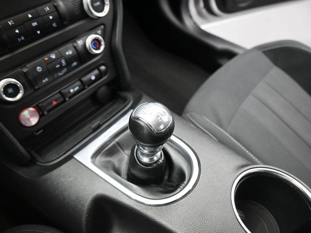 Certified 2019 Ford Mustang Coupe image 42