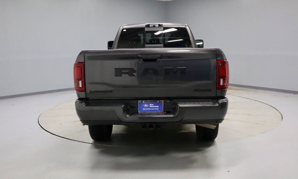 Used 2025 RAM 3500 Laramie AWD/4WD image 9