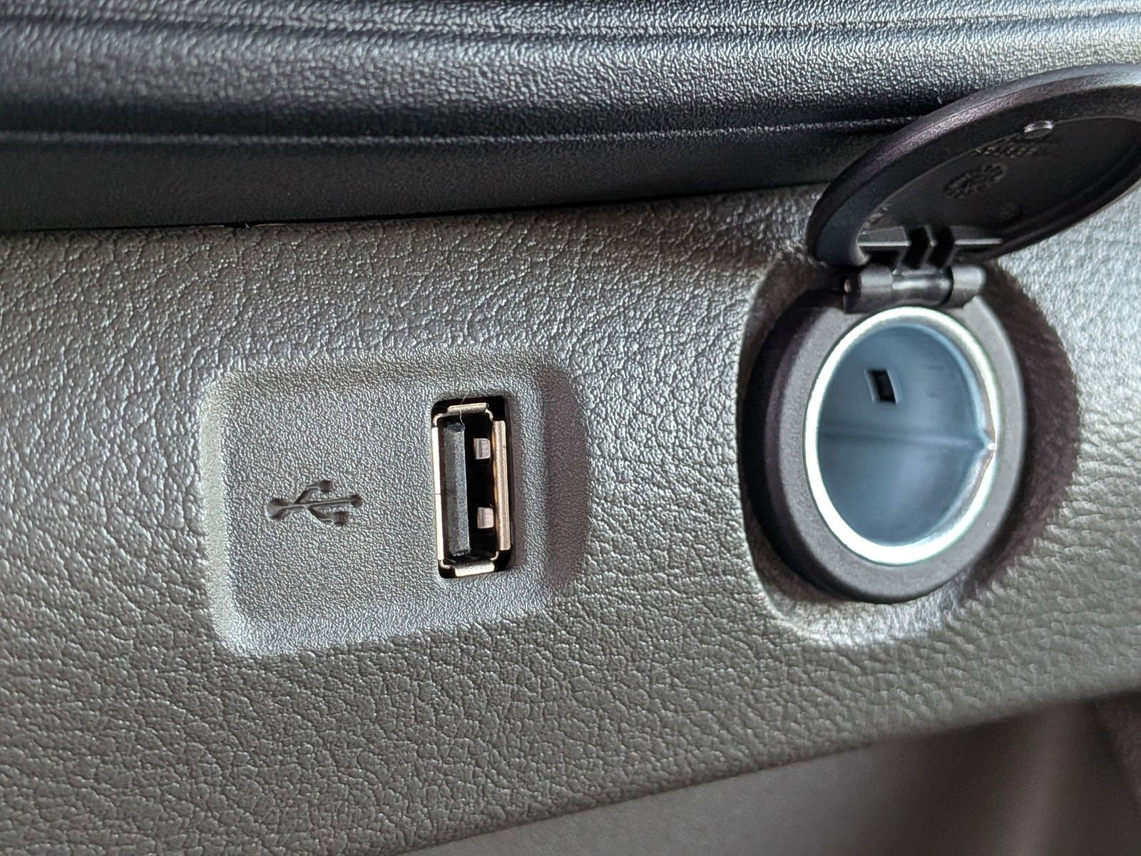 Certified 2025 Ford Transit 350 XL image 20