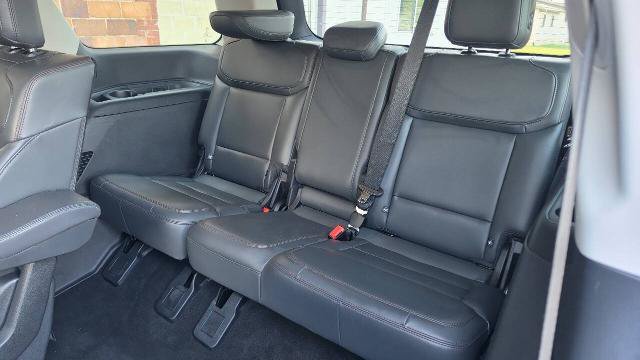 Certified 2025 Ford Expedition Active AWD/4WD image 12