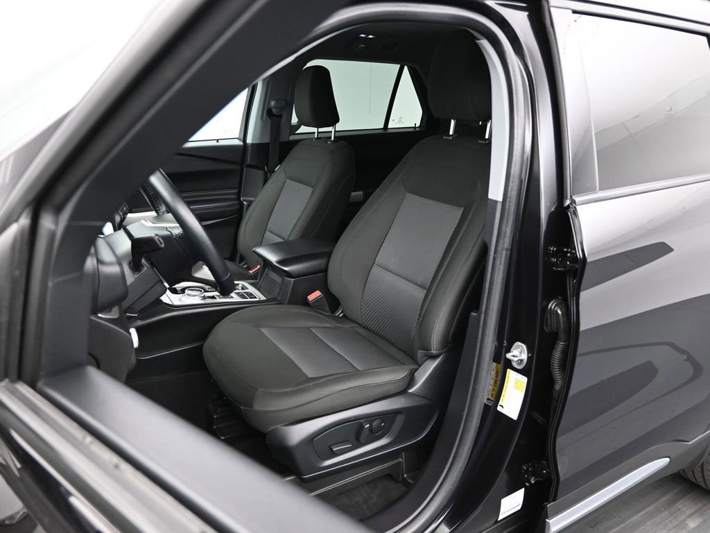 Certified 2022 Ford Explorer XLT image 36