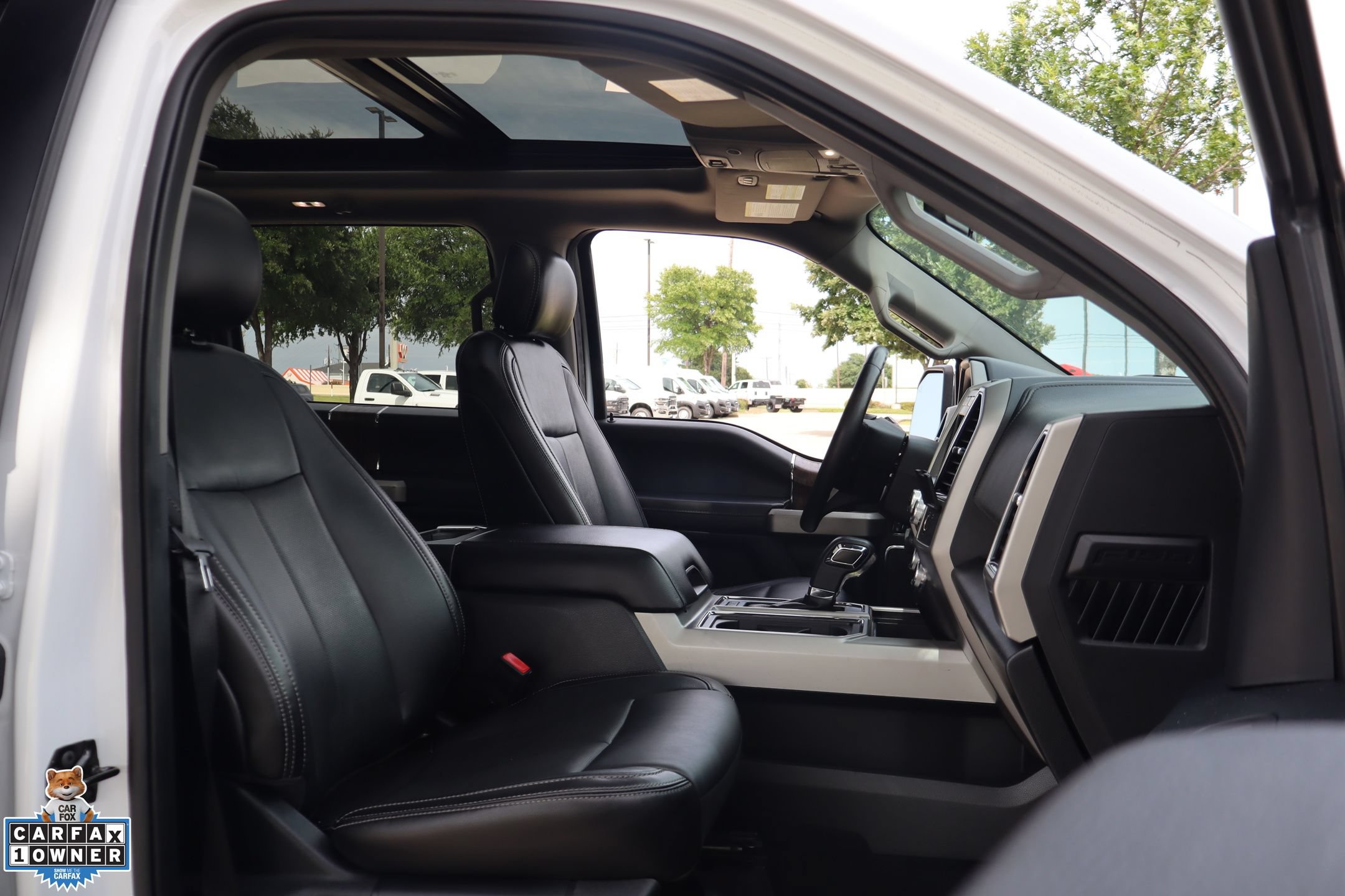 Certified 2019 Ford F150 Lariat w/ Equipment Group 502A Luxury AWD/4WD image 29