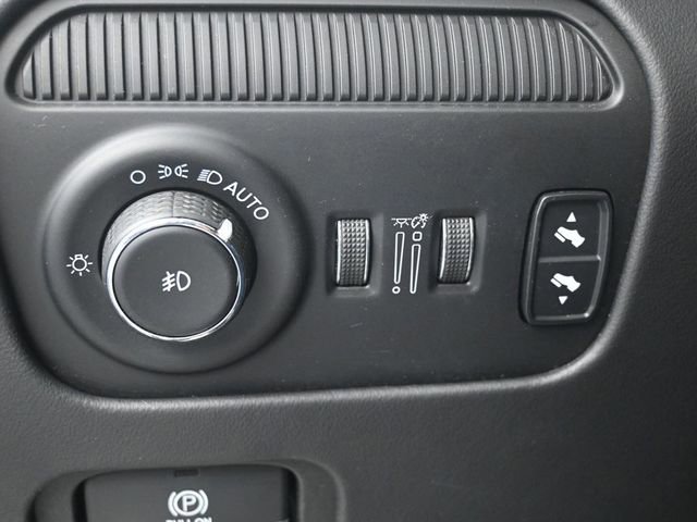 Used 2023 Jeep Grand Wagoneer Series II w/ Premium Group II AWD/4WD image 9