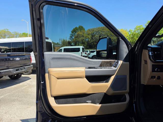 Certified 2025 Ford F250 Lariat AWD/4WD image 24