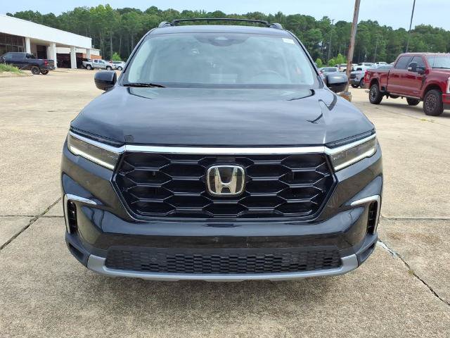 Used 2025 Honda Pilot Touring image 10