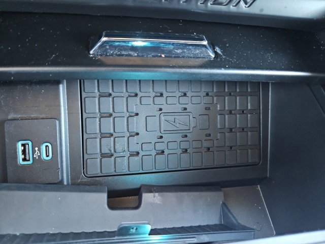 Certified 2022 Ford Expedition XLT image 21