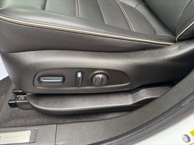 Used 2023 GMC Acadia Denali w/ Denali Technology Package image 10