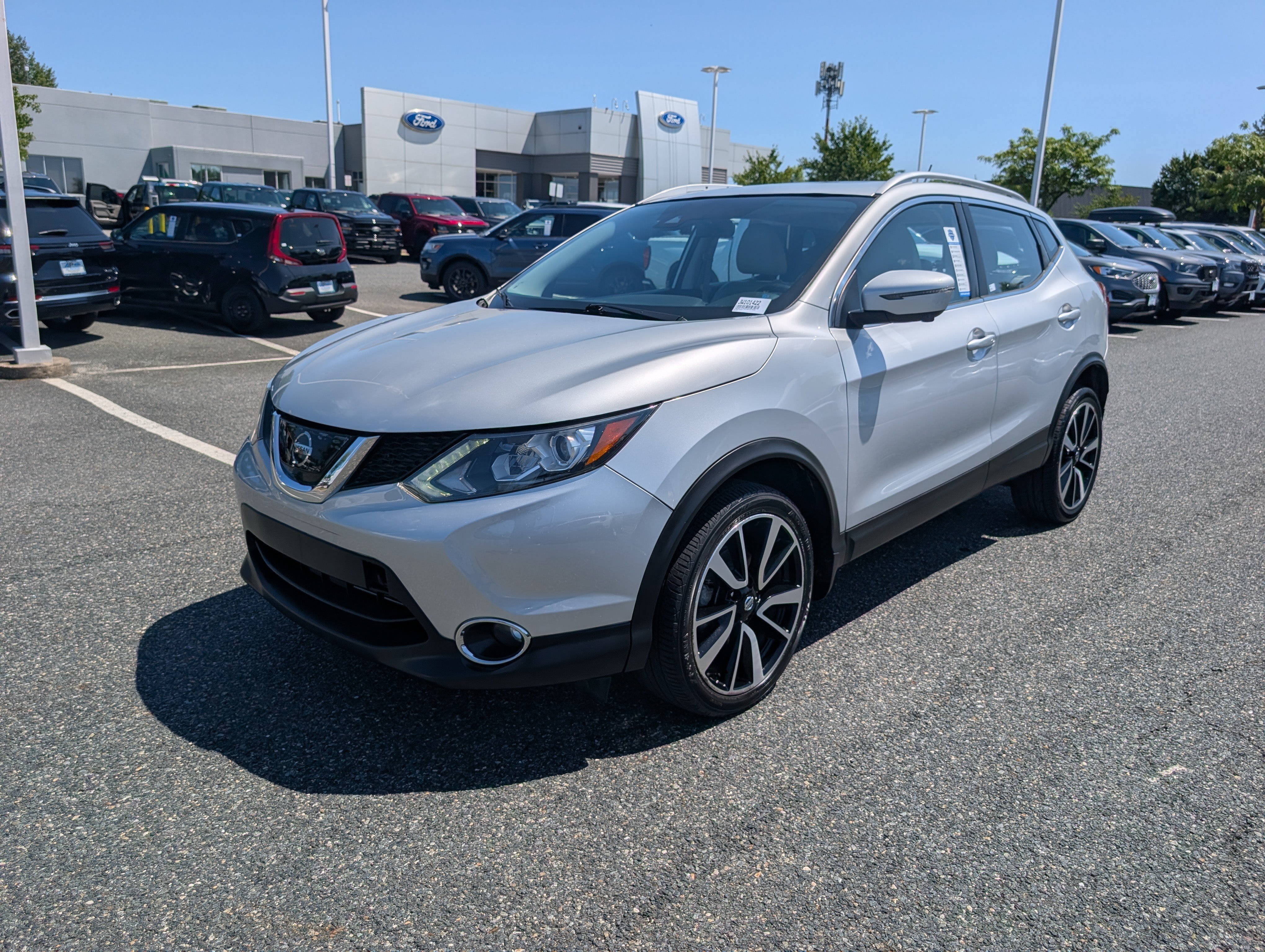 Used 2018 Nissan Rogue Sport SL w/ SL Premium Package FWD image 7