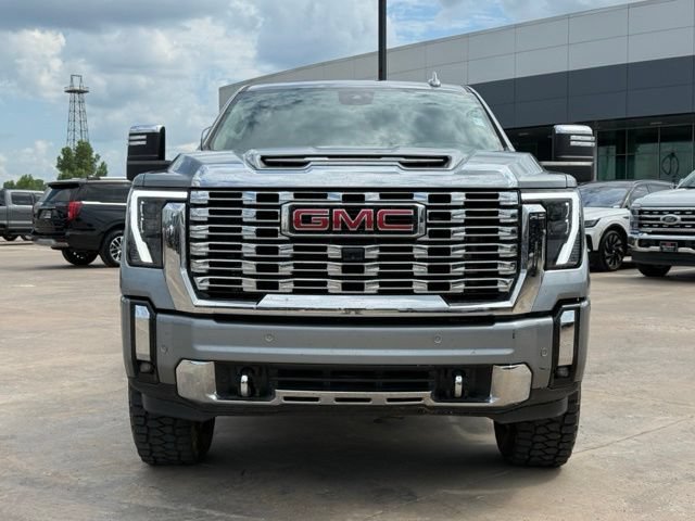 Used 2024 GMC Sierra 2500 Denali w/ Denali Reserve Package AWD/4WD image 3