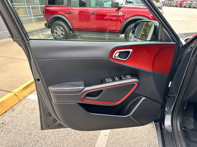 Used 2023 Kia Soul GT-Line FWD image 26