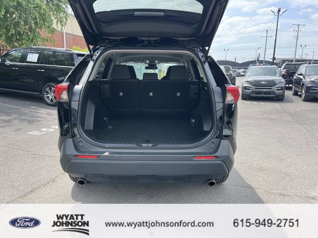 Used 2024 Toyota RAV4 LE AWD/4WD image 12