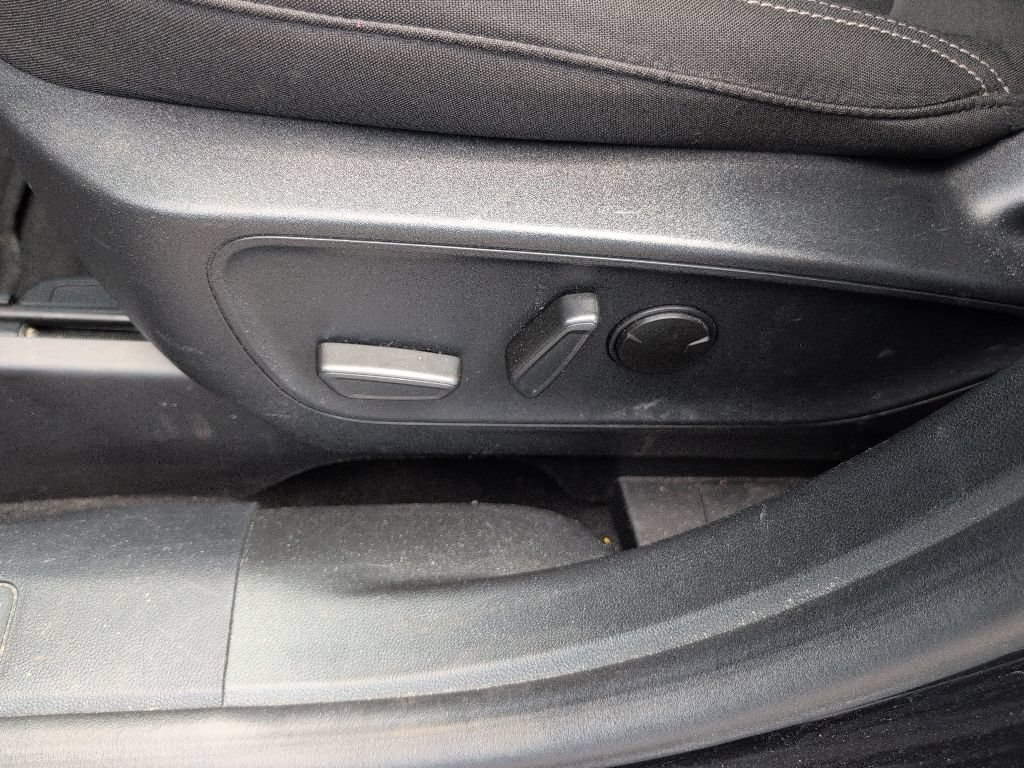 Certified 2024 Ford Escape Active AWD/4WD image 9