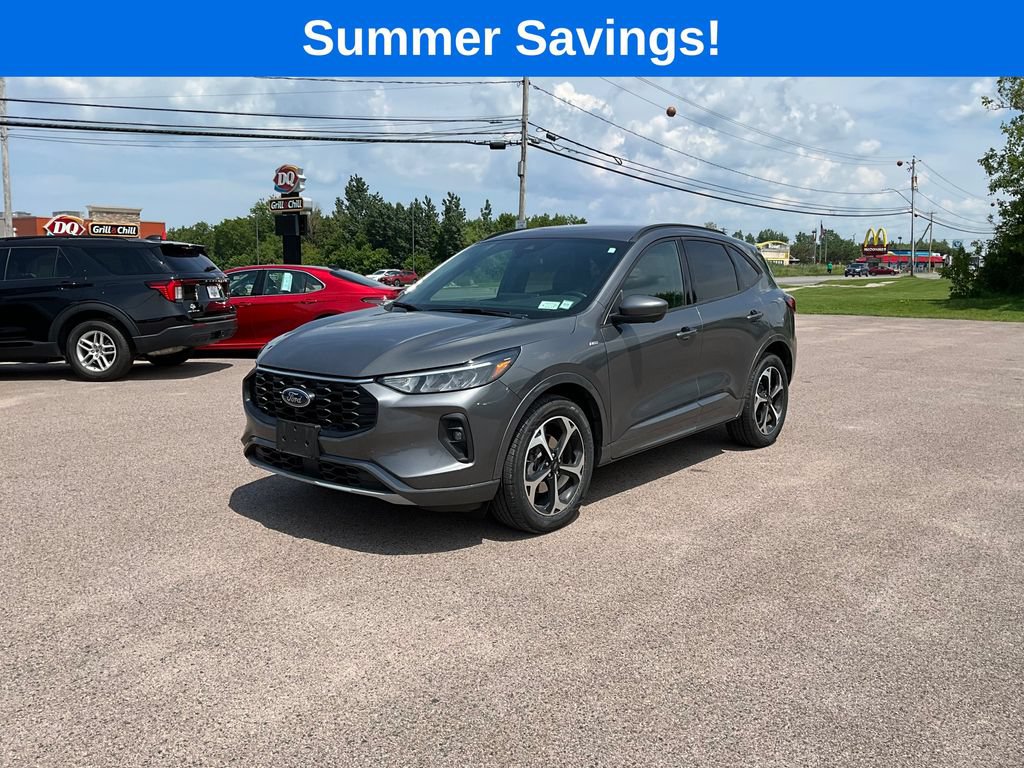 Certified 2023 Ford Escape ST-Line Select w/ Tech Pack #2 AWD/4WD image 3