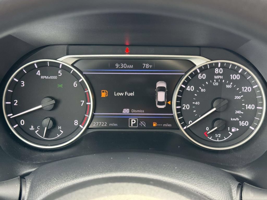 Used 2025 Nissan Sentra SV FWD image 14