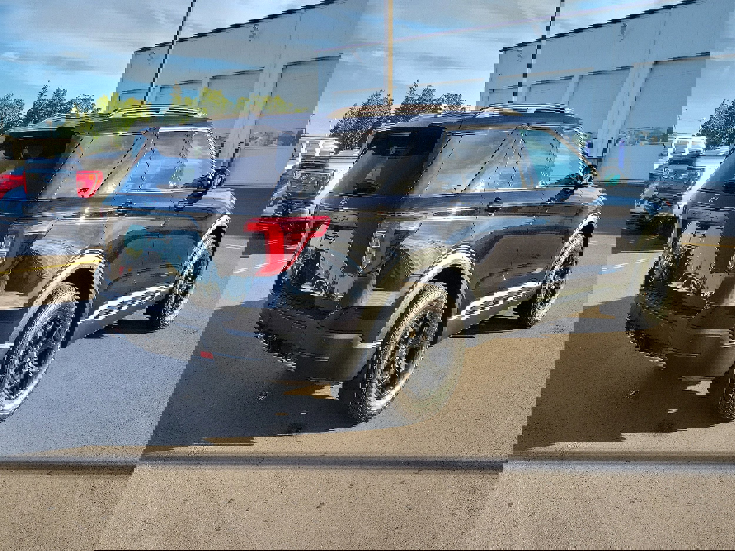 Certified 2023 Ford Explorer Timberline w/ Timberline Technology Package image 3